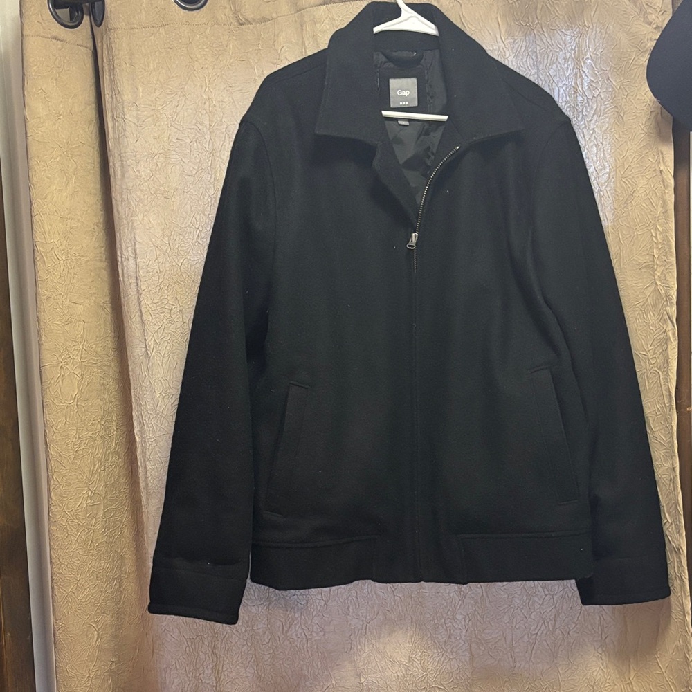 GAP Men's Classic Black Jacket